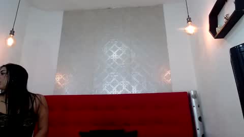 ZHAMIRA  ANDRES online show from January 28, 2025, 8:36 pm