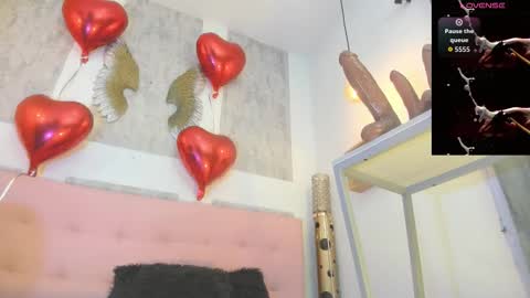 ZHAMIRA  ANDRES online show from February 17, 2026, 10:49 pm