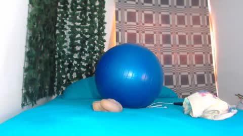 zhannaya online show from April 21, 2026, 8:12 pm