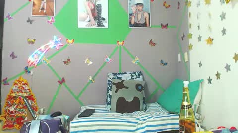 zharick online show from January 1, 2025, 4:07 am