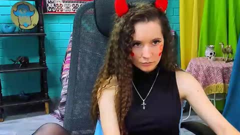 zianichols online show from February 14, 2025, 3:36 pm