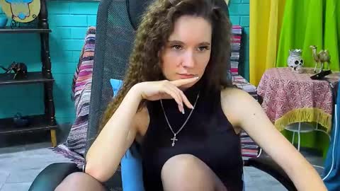 zianichols online show from February 21, 2025, 7:54 pm