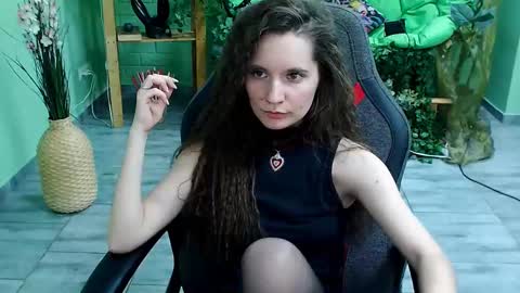 zianichols online show from March 12, 2025, 12:31 am