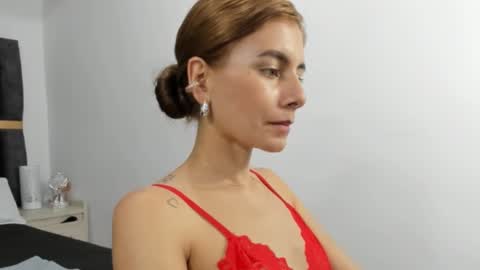 ziataylor online show from February 16, 2025, 10:32 pm