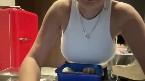 Snapshot of zidya06 chatting on November 21, 2025, 1:54 pm Nensi online show from November 21, 2025, 1:54 pm