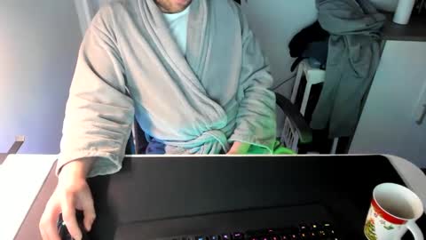 ziemlichflutschig online show from February 7, 2025, 6:35 am