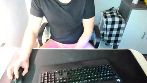 ziemlichflutschig online show from February 20, 2025, 5:29 pm