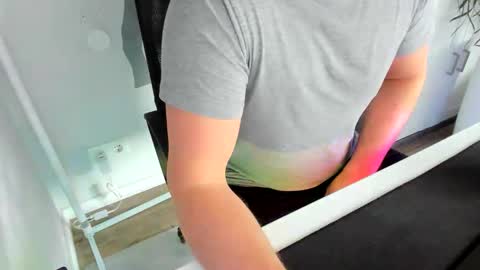 Snapshot of ziemlichflutschig chatting on February 24, 2026, 7:28 am ziemlichflutschig online show from February 24, 2026, 7:28 am