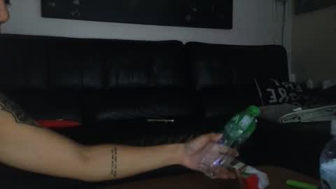 Snapshot of ziggy_rouge chatting on January 17, 2025, 3:11 pm Ziggy ziggy- online show from January 17, 2025, 3:11 pm