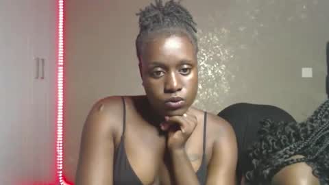 Snapshot of zinadine_ chatting on January 9, 2026, 3:37 pm Zinadine online show from January 9, 2026, 3:37 pm