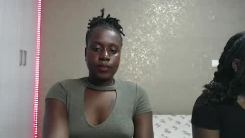 Snapshot of zinadine_ chatting on January 10, 2026, 3:58 pm Zinadine online show from January 10, 2026, 3:58 pm