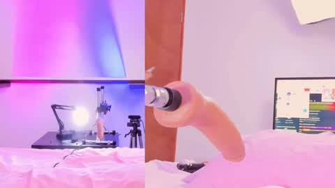 Snapshot of zinamarlowe chatting on November 22, 2025, 12:15 pm zinamarlowe online show from November 22, 2025, 12:15 pm