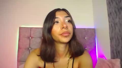 Snapshot of zira_lux chatting on June 21, 2026, 3:31 am zira_lux online show from June 21, 2026, 3:31 am