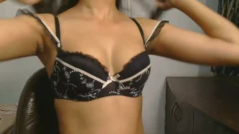 Snapshot of ziyaa_1 chatting on June 22, 2026, 4:20 am Ziyaa online show from June 22, 2026, 4:20 am
