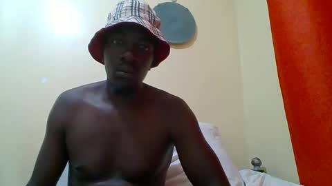 Zlatann2012 online show from October 10, 2025, 7:02 pm