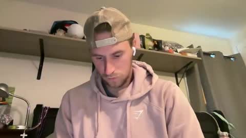 Gregm0419 online show from October 16, 2025, 12:06 pm