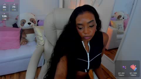 Snapshot of zobe_love chatting on January 27, 2025, 11:33 pm Zobe Love online show from January 27, 2025, 11:33 pm