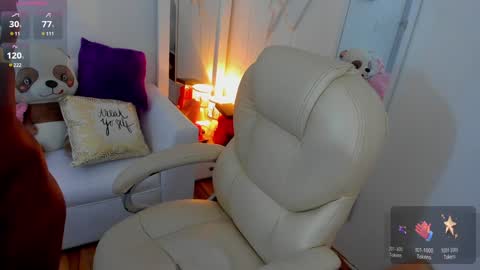 Snapshot of zobe_love chatting on January 31, 2025, 11:45 pm Zobe Love online show from January 31, 2025, 11:45 pm