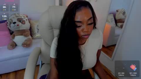 Snapshot of zobe_love chatting on February 12, 2025, 10:26 pm Zobe Love online show from February 12, 2025, 10:26 pm