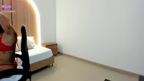 Zoe  online show from April 21, 2026, 12:44 pm