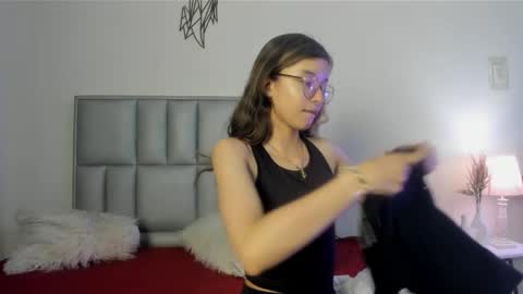 zoe_dear online show from March 24, 2026, 12:48 am