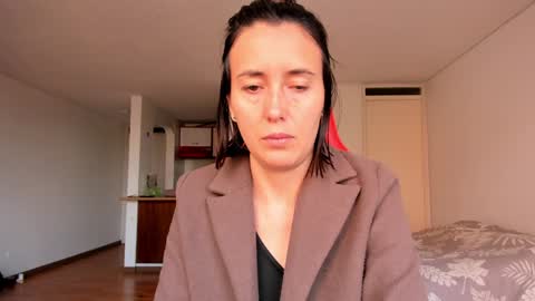 ZOE online show from December 11, 2024, 9:45 pm