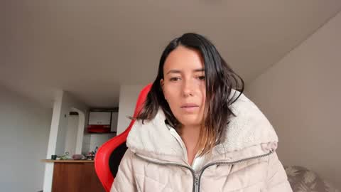 ZOE online show from February 2, 2025, 8:51 pm