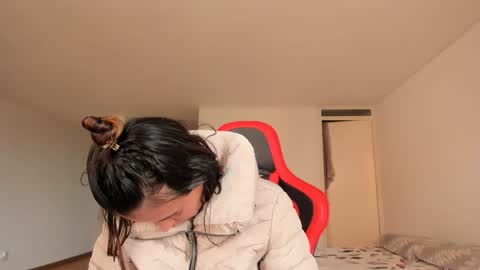 ZOE online show from February 4, 2025, 9:41 pm