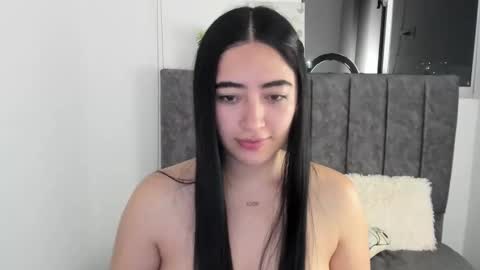 zoe_jones7 online show from September 13, 2025, 3:28 am