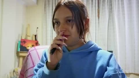 ZOE online show from May 13, 2026, 2:20 am