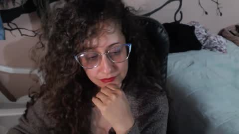 Zoe Koller online show from April 5, 2026, 2:42 am