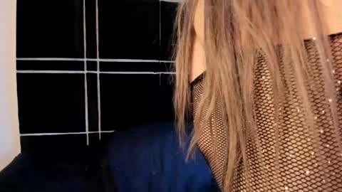SWEET ZOE online show from May 14, 2026, 6:04 pm