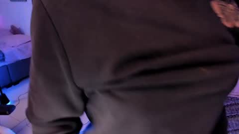 Zoe Lynch online show from April 21, 2026, 12:00 pm