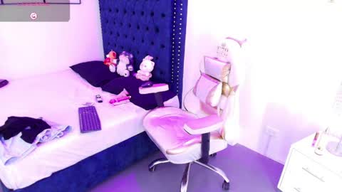 zoe  online show from May 16, 2026, 8:18 pm