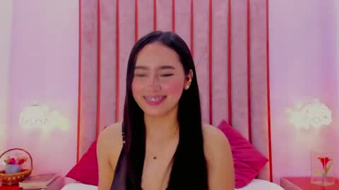 Snapshot of zoe_monrow chatting on May 8, 2026, 12:10 pm Zoe Monrow online show from May 8, 2026, 12:10 pm