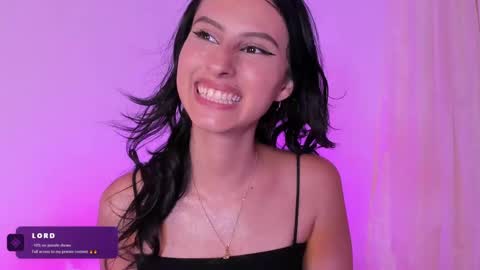 Snapshot of zoe_mrl chatting on April 19, 2026, 6:10 pm zoe_mrl online show from April 19, 2026, 6:10 pm