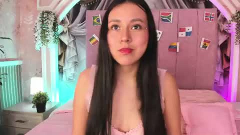 Snapshot of zoe_pettite_ chatting on July 8, 2026, 12:09 pm zoe_pettite_ online show from July 8, 2026, 12:09 pm