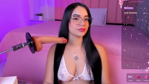 Snapshot of zoe_rivers chatting on February 8, 2025, 5:29 pm Zoe online show from February 8, 2025, 5:29 pm