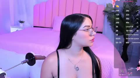 Snapshot of zoe_rivers chatting on February 13, 2025, 5:33 pm Zoe online show from February 13, 2025, 5:33 pm