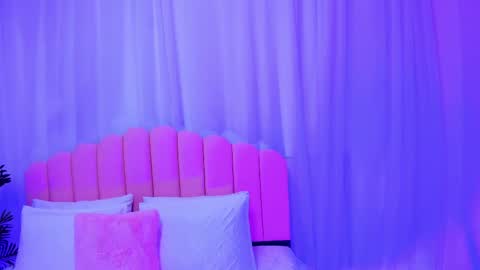 Snapshot of zoe_rivers chatting on February 22, 2025, 5:24 pm Zoe online show from February 22, 2025, 5:24 pm