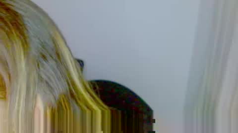 ZOE online show from October 21, 2025, 1:06 am