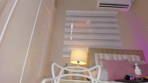 Hi guys i am Zoe  online show from February 6, 2025, 5:40 pm