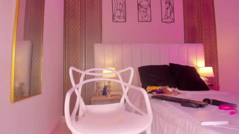 Hi guys i am Zoe  online show from October 14, 2025, 11:33 am