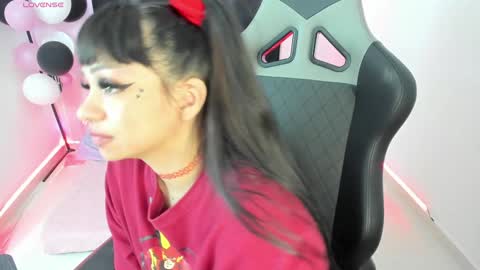 Snapshot of zoe_sullivan_ chatting on December 5, 2024, 12:55 pm zoe_sullivan_ online show from December 5, 2024, 12:55 pm