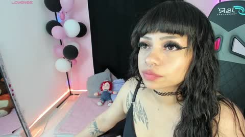 Snapshot of zoe_sullivan_ chatting on December 10, 2024, 9:33 am zoe_sullivan_ online show from December 10, 2024, 9:33 am