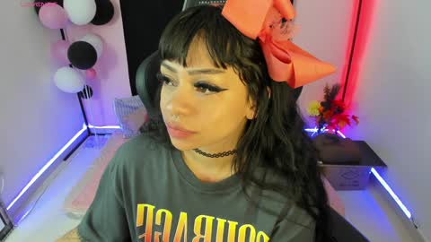 Snapshot of zoe_sullivan_ chatting on December 22, 2024, 9:22 am zoe_sullivan_ online show from December 22, 2024, 9:22 am