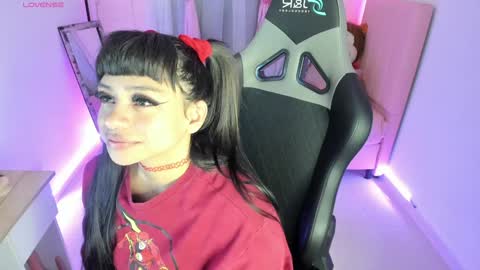 Snapshot of zoe_sullivan_ chatting on February 8, 2025, 8:52 am zoe_sullivan_ online show from February 8, 2025, 8:52 am