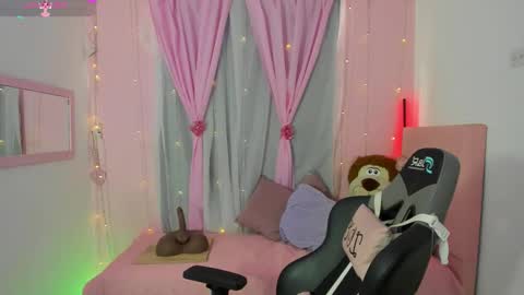 Snapshot of zoe_sullivan_ chatting on September 14, 2025, 1:54 pm zoe_sullivan_ online show from September 14, 2025, 1:54 pm