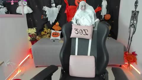 Snapshot of zoe_sullivan_ chatting on October 3, 2025, 10:12 am zoe_sullivan_ online show from October 3, 2025, 10:12 am