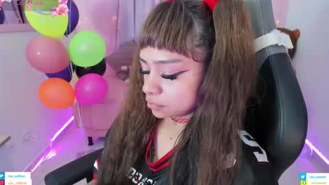 Snapshot of zoe_sullivan_ chatting on November 10, 2025, 9:41 am zoe_sullivan_ online show from November 10, 2025, 9:41 am